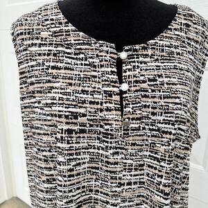 JONES STUDIO woman’s size 1X sleeveless top scoop neck